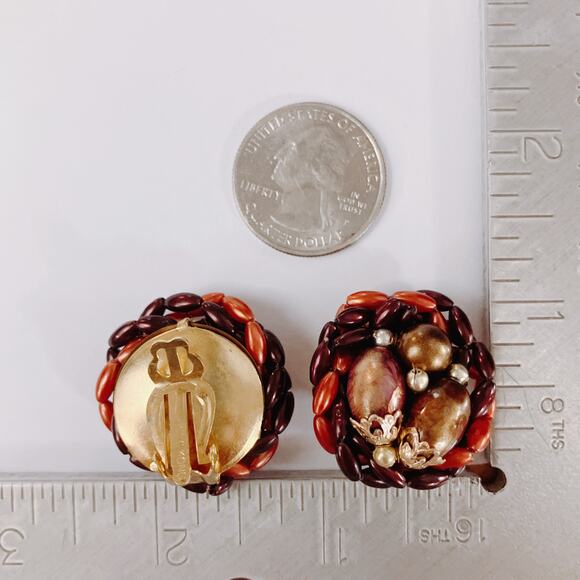 Vintage Hong Kong Beaded Cluster Clip On Earrings Mid Century 1960s Autumn Tones - Picture 10 of 10